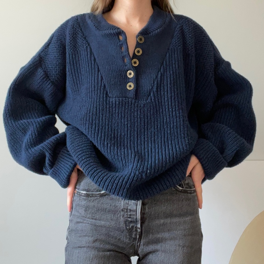 SOLD ON DEPOP Vintage Eddie Bauer Ribbed Cotton Henley Sweater
